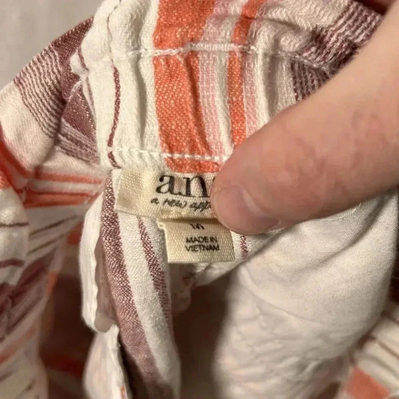 a.n.a Shorts Women's Medium White Pink Striped Pull On Elastic Waist Linen Blend - Picture 9 of 10